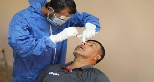 العشري: بعض المسحات السلبية تحولت لإيجابية.. ونطالب بالوقت الكافي للتعافي